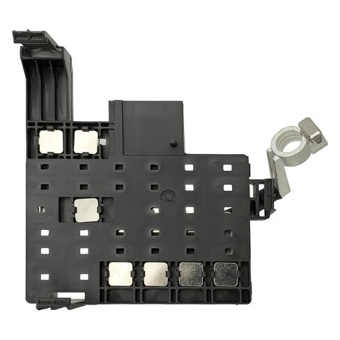 Fuse Box Battery Terminal for 2017-2019 GMC Sierra 1500 2500 3500 Chevrolet Silverado 84354721 84095551 84460795 in Saudi Arabia