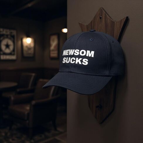 قبعة Newsom Sucks – قبعة بيسبول قابلة للتعديل، قبعة بيان سياسي مضحك، قبعة مناهضة لسياسة نيوسوم كاليفورنيا للرجال والنساء باللون الأسود in Kuwait