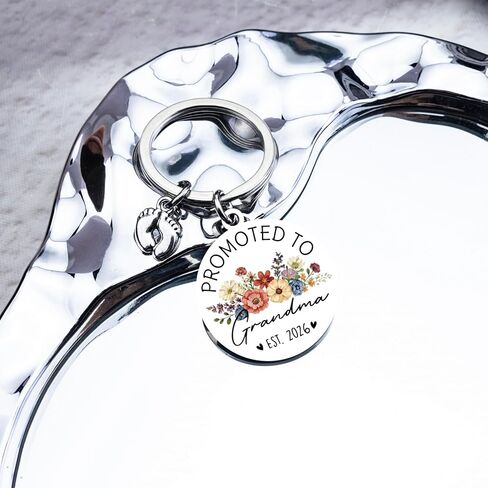 هدايا الجدة الجديدة سلسلة مفاتيح الجدة لأول مرة 2026 تم ترقيتها إلى مؤسسة الجدة 2026 هدايا إعلان الحمل للأجداد in Kuwait