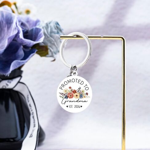 هدايا الجدة الجديدة سلسلة مفاتيح الجدة لأول مرة 2026 تم ترقيتها إلى مؤسسة الجدة 2026 هدايا إعلان الحمل للأجداد in Kuwait