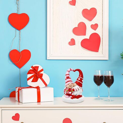 ديكور جنوم عيد الحب من Gift Boutique - تماثيل عيد الحب جنوم لتزيين طاولة المنزل وهدايا عيد الحب الحلوة له in Saudi Arabia