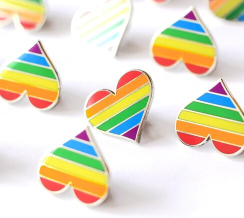 Pride Pin LGBTQ Gay Heart Flag An Enamel Pin Decoration For Clothes And Bags in Kuwait