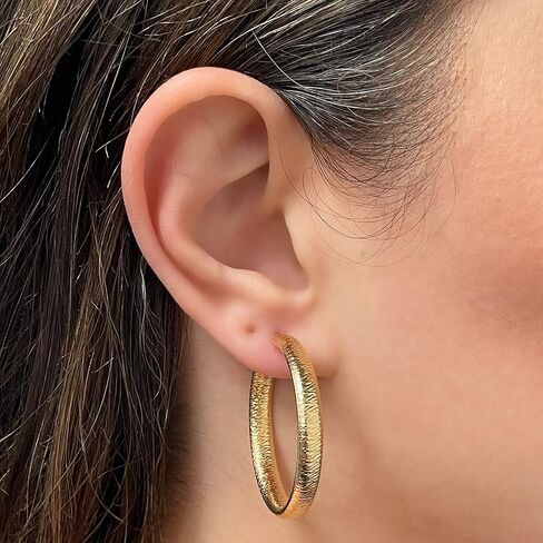 أقراط إيطالية من الذهب الأصفر عيار 14 قيراط مجوفة على شكل مفتاح يوناني مجوف 1.4 بوصة 5 مم 4.4 جرام in Kuwait