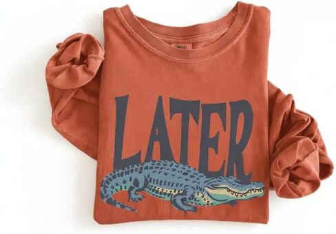 تي شيرت لاحقًا Gator Vintage 90s - قميص بأكمام طويلة بألوان مريحة وناعمة مع رسومات تمساح كلاسيكية مرحة للجنسين تي شيرت in Kuwait