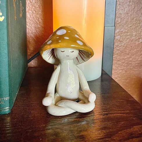 Meditation Mushroom Resin Statue - Cute Yoga Meditation Mushroom Statue for Desk Living Room Resin Figurine for Home Patio Office Decor Cute Plant Statues for Tabletop Garden Backyard Decor in Saudi Arabia