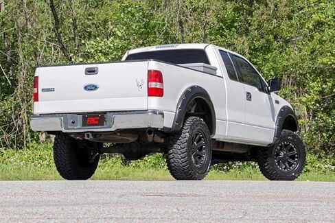 طقم رفع التعليق Rough Country 4 بوصة لـ 2004-2008 Ford F-150 2WD - 52330 in Saudi Arabia