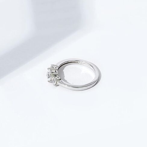 Amazon Essentials Platinum-Plated Sterling Silver Round 3-Stone Ring made with Infinite Elements Cubic Zirconia (1 cttw), Size 8, (previously Amazon Collection) in Kuwait