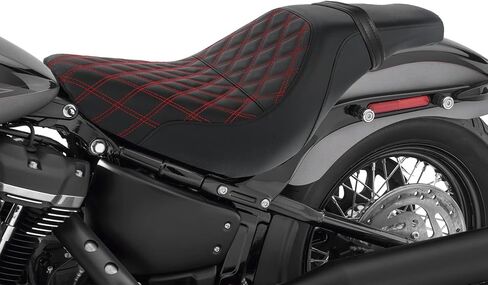 مقعد الركاب للسائق باللون الأسود مناسب لدراجة Harley Street Bob Softail FLHC 2018-2025 19 Deluxe، Heritage Classic، Heritage Classic 114 in Kuwait