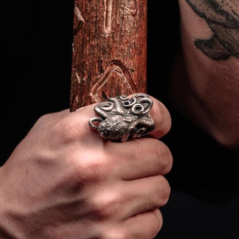 باي سيلفر ستون - خاتم الأخطبوط للرجال من الفضة، مجوهرات أنيقة لمحبي البحر in Kuwait
