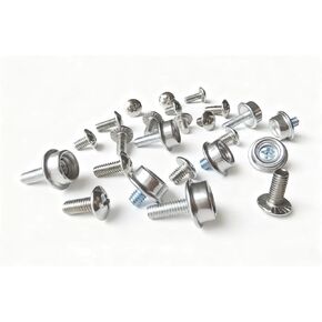 مجموعة 24 قطعة من براغي قناع الوجه الرياضي الجليدي، براغي خوذة كرة القدم، قطع غيار أجهزة البيسبول العالمية لقناع الوجه اللينة، طقم إصلاح خوذة الصيادين سهل التركيب in Kuwait