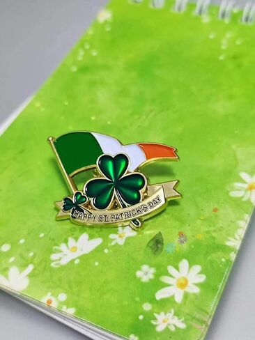 St Patrick's Day Lapel Pin Badge Brooch Shamrock Irish Lucky Clover Celebration Gifts Decoration in Kuwait