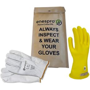 طقم قفازات عازلة للجهد من المطاط الأسود فئة 00 من Enespro مع واقيات جلدية، بحد أقصى. استخدم الجهد الكهربي 500 فولت تيار متردد/750 فولت تيار مستمر (KITGC00B10) in Kuwait