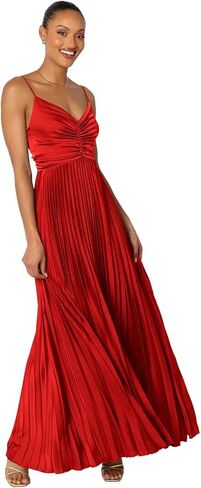 Satin Pleated Bridesmaid Dresses Long for Women Spaghetti Straps V-Neck Formal Evening Dress in Saudi Arabia