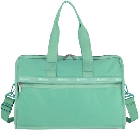 حقيبة كروس LeSportsac Sage Green Deluxe متوسطة الحجم لعطلة نهاية الأسبوع، طراز 4318/لون R180، موضة جديدة مهدئة ومحايدة ترابية، أخضر Sage يحتفل بالقوة والتجديد، والأناقة الهادئة in Saudi Arabia