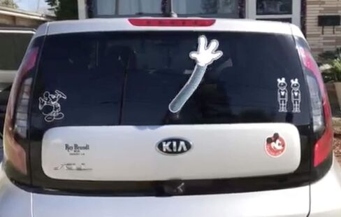 WiperTags USA White Glove Waving Arm attaches to Rear Vehicle Wipers. Made in USA. Detachable and Interchangeable with Hundreds of Designs. in Saudi Arabia