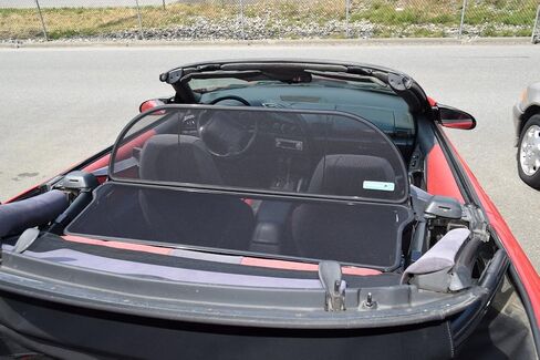 Love The Drive Camaro & Firebird Convertible 1993 إلى 2002 منحرف الرياح عن طريق التجارة؛ عاكس الرياح المعروف أيضًا باسم: حاجب الرياح، والزجاج الأمامي، ومصد الرياح، ومانع الرياح in Kuwait