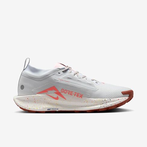 حذاء الجري Nike Pegasus Trail 5 Gore-TEX للرجال مقاوم للماء (FQ0908-009، بلاتيني نقي/رمادي لكرة القدم/إسفنج وردي/أبيض) مقاس 11.5 in Saudi Arabia