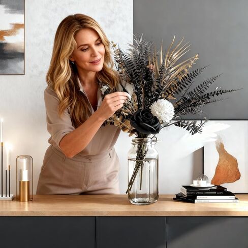 باقة زهور صناعية قوطية، ورود سوداء مقاس 17 بوصة مع أوراق سرخس معدنية ذهبية، 13 قطعة من تنسيقات الزهور الصناعية، قطع مركزية لحفلات الزفاف في الكنيسة، ديكور منزلي، الهالوين (المزهرية غير متضمنة) in Kuwait