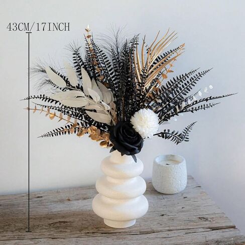 باقة زهور صناعية قوطية، ورود سوداء مقاس 17 بوصة مع أوراق سرخس معدنية ذهبية، 13 قطعة من تنسيقات الزهور الصناعية، قطع مركزية لحفلات الزفاف في الكنيسة، ديكور منزلي، الهالوين (المزهرية غير متضمنة) in Kuwait