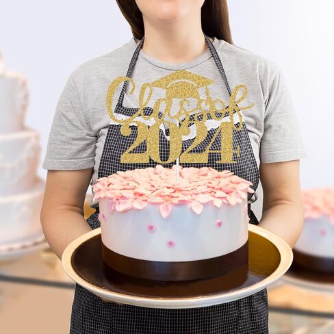 طبقة علوية للكيك لامعة من فئة 2024 - Congrats Grad 2024، لوازم تزيين حفلات التخرج من المدرسة الثانوية باللون الذهبي in Kuwait