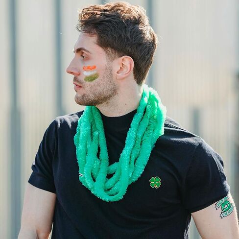 HAFILO 25/50/100/200 pieces small green enamel St. Patrick's Day pins Four leaf clover lapel pin Shamrock brooch pins Patrick Day for women men Irish holiday souvenir gift badge bulk in Kuwait