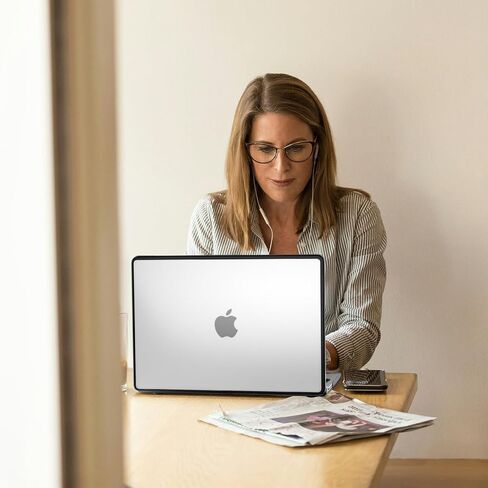 حافظة مضادة للكسر متوافقة مع ماك بوك برو 14 بوصة M5 M4 M3 M2 M1 Pro/Max A3434 A3426 A3427 A3112 A3185 A3401 A2918 - A2442، 2026 2025 2024-2021، ممتص الصدمات من مادة TPU وغطاء صلب من البولي كربونات، شفاف غير لامع in Kuwait