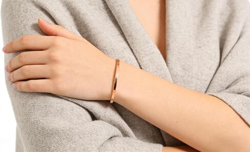 Rose Gold 4mm Curved-Edge Stainless Steel Bangle Refined Everyday Jewelry in Saudi Arabia