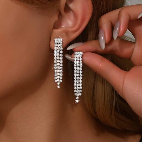 Vintage Crystal Chandeliers Drop Earrings Silver Rhinestone Dangle Earrings Silver Cz Paved Tassel Chain Earrings Wedding Chandelier Earrings Jewelry for Women in Saudi Arabia