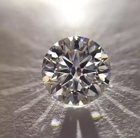 Natural Diamond Round Cut 5.90 Carat (CT) D Grade Certified Loose Gemstone - High Clarity, Excellent Brilliance, Ideal for Fine Jewelry, Engagement Rings in Saudi Arabia