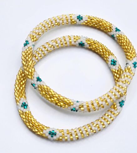 مجموعة من 2 أساور مصنوعة يدويًا من الخرز الزجاجي بوهو كروشيه أساور من نيبال، مجوهرات الأزياء النسائية، إكسسوارات مطرزة بالخرز هيبي للارتداء اليومي in Kuwait