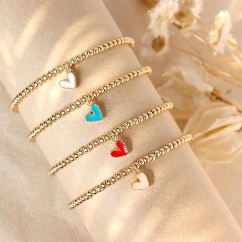 مجموعة أساور قابلة للتمدد على شكل قلب مطرز باللون الذهبي الأنيق للنساء، مجموعة أساور أنيقة مصنوعة يدويًا وقابلة للتكديس في عيد الحب والحب الأحمر وإكسسوارات المجوهرات والإكسسوارات. in Kuwait