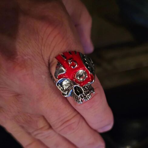 Five Fingers Punch Skull Ring, Vintage Chunky Deathring Silver Black Retro Gothic Jewelry Dainty Goth Ring for Men，Skull Ring for Men & Women - Premium 316L Stainless Steel Gothic Jewelry in Saudi Arabia