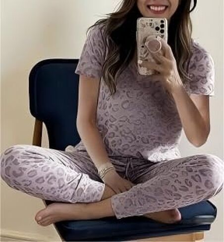 Women’s Leopard 2-Piece Print Pajama, V-neck Short Sleeve Top and Long Pants, Comfortable Loungewear Set for Home Sleep in Saudi Arabia