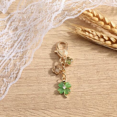 Mini Four Leaf Clover Keychain Clover Lucky Keycharm Keyring Good Fortune Gift for Women Irish Jewelry in Saudi Arabia