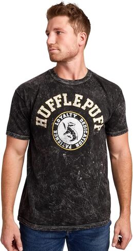 تي شيرت Harry Potter Hufflepuff Varsity للرجال ذو لون أسود عتيق ذو رقبة دائرية وأكمام قصيرة in Saudi Arabia