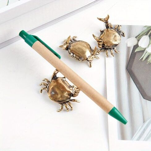 New Creative Cute Crab Pen Holder Weightlifting Crabs Penholder Bracket Storage Rack Gift Stationery Children's Day Gifts in Saudi Arabia