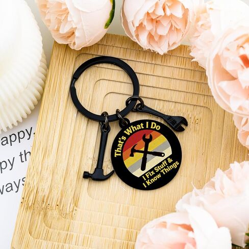 Maintenance Appreciation Gifts Mechanic Gifts for Men Birthday Christmas Father's Day Gift for Mechanics Engineer Handyman Carpenter Dad Grandpa - I Fix Stuff and I Know Things Keychain in Saudi Arabia