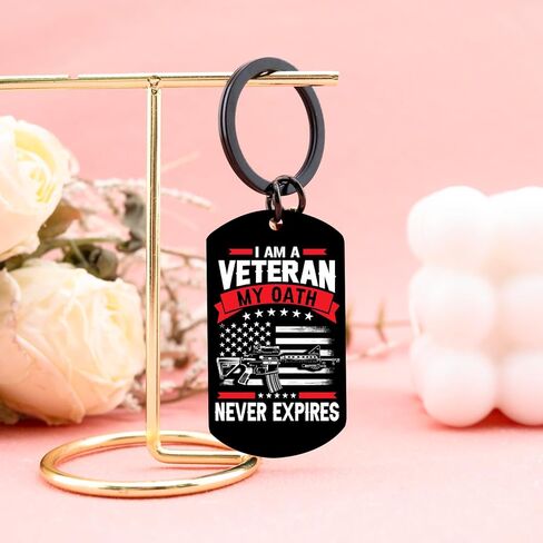 Vietnam Veteran Gifts for Men Veterans Day Decorations Army Gifts for Men American Flag Keychain Appreciation Retirement Military Appreciation Gift Patriotic Keyring For Veterans in Kuwait