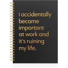 لقد أصبحت عن طريق الخطأ مهمًا في العمل دفتر ملاحظات حلزوني مبطن باللون الأسود والذهبي الأفقي، هدايا دفتر ملاحظات حلزونية مضحكة لتخفيف التوتر لزملاء العمل ومدير فريق العمل، مجلة مكتب ساخرة in Kuwait