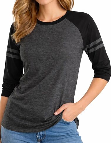 تي شيرت نسائي مخطط بأكمام 3/4 - قميص بيسبول كلاسيكي بنمط جيرسي in Kuwait