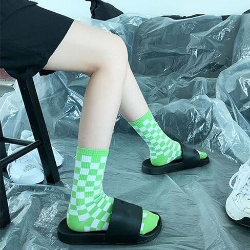 1 Pair Checkerboard Pattern Unisex Cotton Socks, Hip Hop Style,Fashion Harajuku Trends Socks Geometric Checkered Hip Hop Cotton Unisex Print Skateboard Soks Easy to Wear, Girls' Clothing in Saudi Arabia