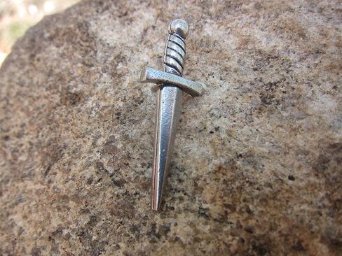 Jim Clift Design Dagger Lapel Pin in Saudi Arabia
