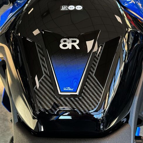 Resin Bike Motorcycle 3D Stickers Compatible with Suzuki GSX 8R 2024-2026 Blue. Bike Tank Protector from Impact and Scratches. Sticker 3D Resin Gadget Moto in Saudi Arabia
