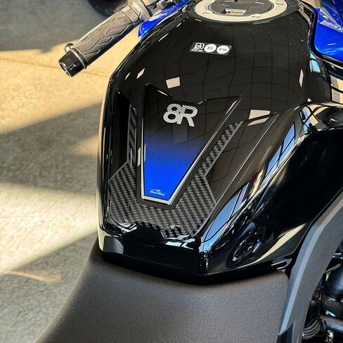 Resin Bike Motorcycle 3D Stickers Compatible with Suzuki GSX 8R 2024-2026 Blue. Bike Tank Protector from Impact and Scratches. Sticker 3D Resin Gadget Moto in Saudi Arabia