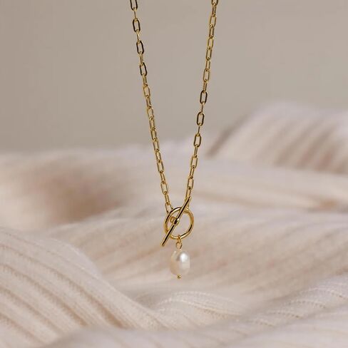 Gold Hothty Layered Charm Necklaces for Women Stackable Starfish Seashell Pearl Necklace Trendy Layering Pearl Pendant Set Beach Gifts Jewelry in Kuwait