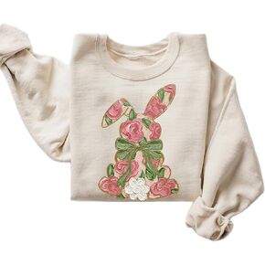 Floral Easter Bunny Sweatshirt for Women – Pink Rose Rabbit Spring Crewneck Pullover in Kuwait