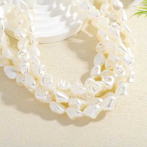 Multi-Layer Irregular Imitation Pearl Choker Necklace for Women, Boho Beaded Statement Fashion Pearl Necklaces Jewelry Gift in Kuwait