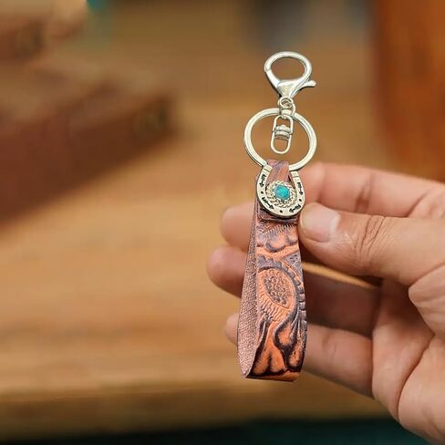 EVKILKJS Vintage Embossed Cowhide Keychain Brown Western Turquoise Horseshoe Wristlet Lanyard Keychain Personalized Cowboy Car Keyring Jewelry in Kuwait