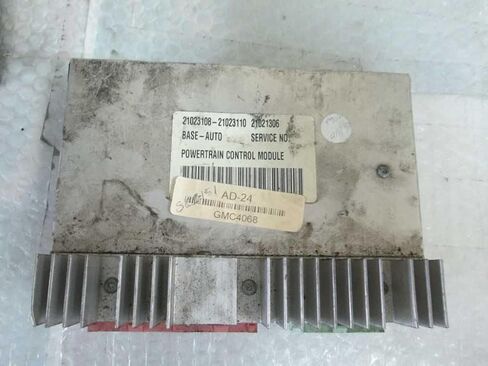 Engine ECM Electronic Control Module at Fits 95 Saturn S Series 21021306 in Saudi Arabia