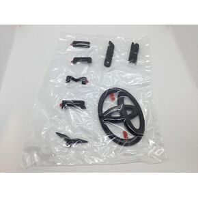 مجموعة تراكب الشعار الأسود الأصلي لسيارة Toyota 2020-2024 Camry SE AWD All Wheel Drive in Kuwait